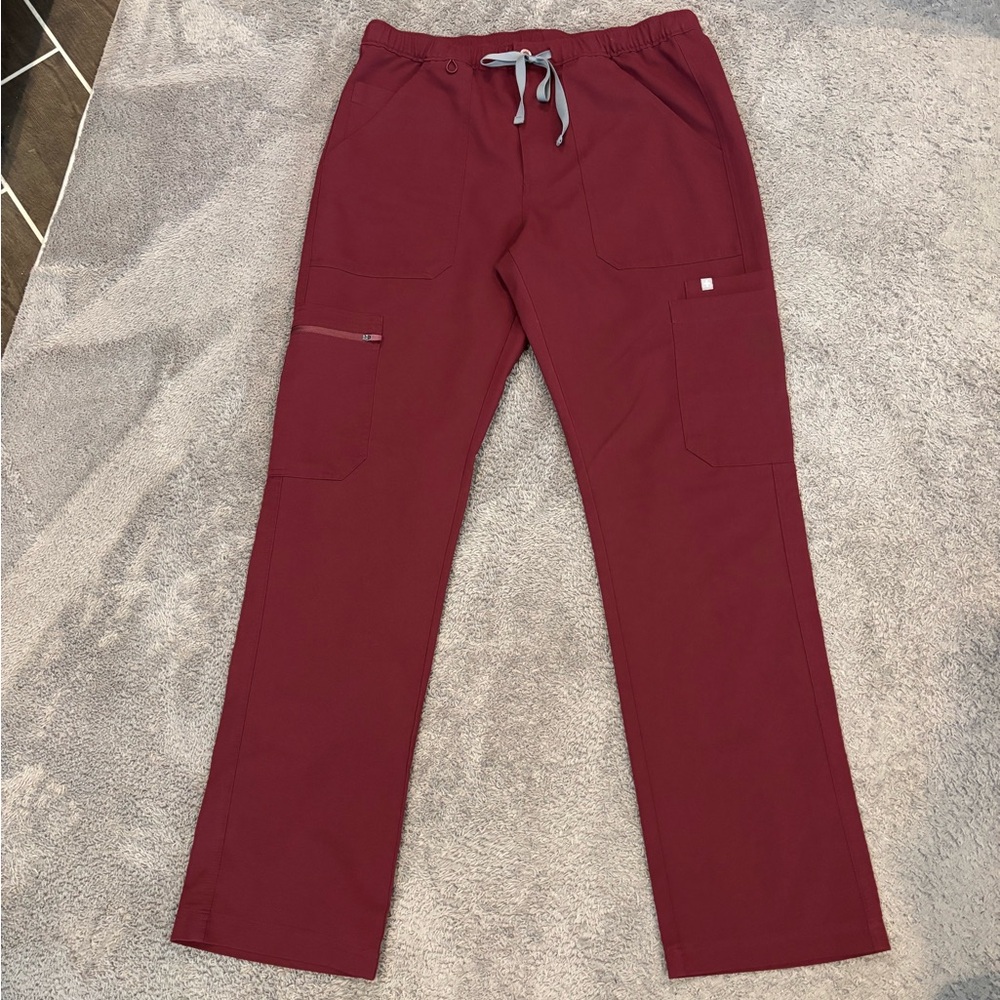 Men’s Medium FIGS Burgundy Scrub Pants
